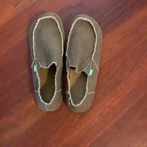 Sanuk slip on shoes